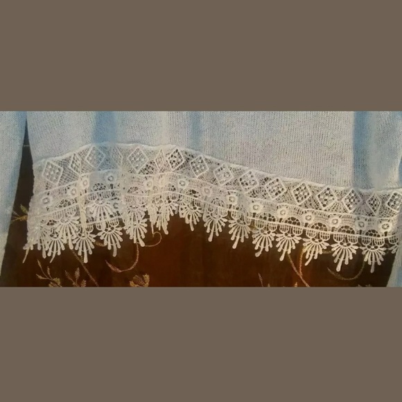 H&M Divided Sweater Size L - Picture 4 of 6